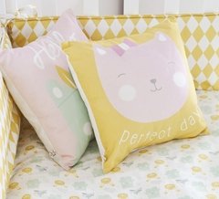 ALMOHADON GATITA LINEA JOY en internet