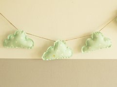 GUIRNALDA DE NUBES en internet