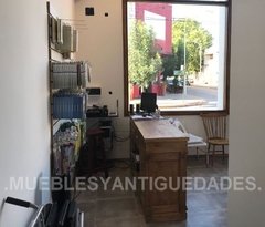 Barra mostrador estilo colonial realizada en madera maciza (BA113A) - comprar online