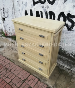 Cómoda cajonera estilo inglés en madera maciza (CO102M)
