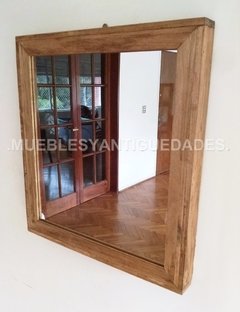 Espejo de pared cuadrado madera maciza reciclada 0,50 x 0,50 mts (EM101M)