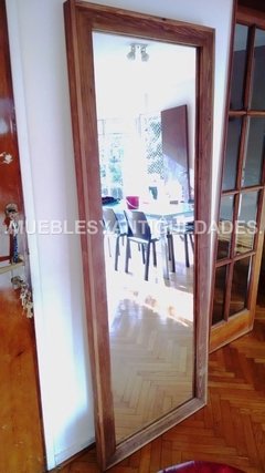 Espejo de pie con marco en pinotea lustre roble 1,90 x 0,60 mts (EP102M)