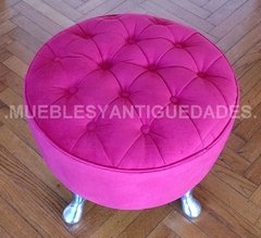 Banqueta Puff redondo capitoné chico con patas de metal macizo pulido tapizado en pana cuero vinílico ecocuero cuerina (PC103M) - comprar online