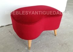 Puff en forma de B tapizado en pana, cuero vinílico o patchwork (PC104M) en internet
