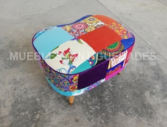 Banqueta Puff chico en forma de B tapizado en patchwork pana cuero vinílico ecocuero cuerina (PC104M)