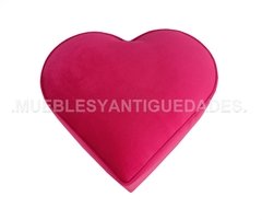 Puff banqueta banquito corazón pana o cuero vinílico con patas de madera (PC111M) - Muebles y Antiguedades - Argentina