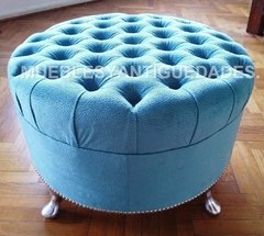 Banqueta Puff redondo capitoné con patas de metal tapizado en pana cuero vinílico ecocuero cuerina (PG102M)