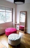 Banqueta Puff redondo capitoné con patas de metal tapizado en pana cuero vinílico ecocuero cuerina (PG102M)