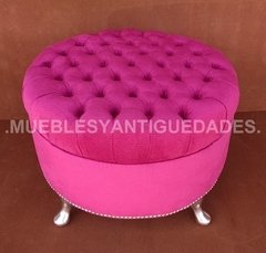 Banqueta Puff redondo capitoné con patas de metal tapizado en pana cuero vinílico ecocuero cuerina (PG102M)