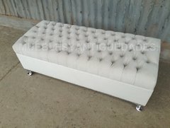Puff capitoné rectangular pana vinílico patas metal (PR104M)