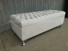 Puff capitoné rectangular pana vinílico patas metal (PR104M) en internet