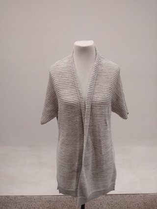 SACO GAP MUJER MANGA CORTA TALLE SMALL GRIS (USADO)