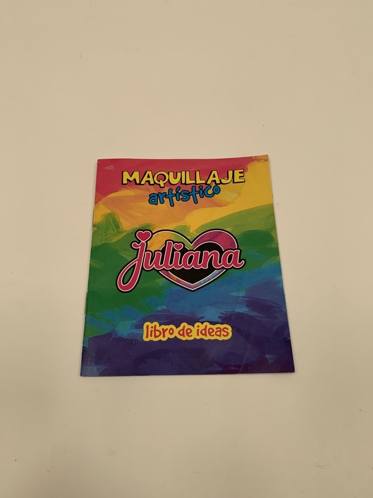 LIBRO DE IDEAS JULIANA MAQUILLAJE ARTISTICO JUGUETE (USADO)