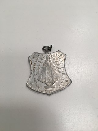 ANTIGUA MEDALLA VIRGEN LUJÁN PARROQUIA GUADALUPE LAS HERAS (USADO)
