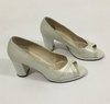 ZAPATOS CHAUMONT CUERO MARFIL CON TACO 7CM (USADO) - comprar online