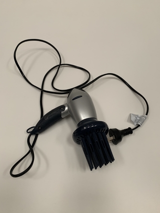 SECADOR DE PELO DE VIAJE GAMA HZ125DB PARA REPARAR (DETALLE) (USADO)