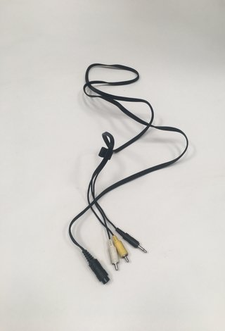 CABLE VHS-C 8 PIN A 2 RCA Y PLUG 3.5MM PARA CÁMARA (USADO)