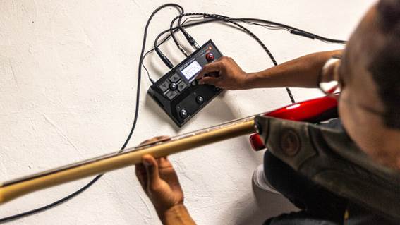 Imagen que contiene perro, sostener, murciélago, béisbol

El contenido generado por IA puede ser incorrecto.