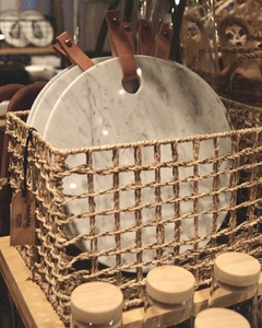 TABLA EN MÁRMOL DE CARRARA - MEDIDAS Ø 30 cm. - DISEÑO BRUCA