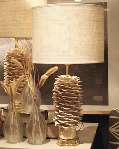 LÁMPARA DE MESA - DISEÑO HOJAS