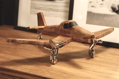 AVIÓN DE MADERA