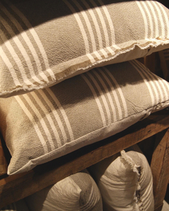 ALMOHADÓN/ALMOHADA RAYADO/LISO CON CIERRE - MEDIDAS 70x50 cm. - DISEÑO BURANO