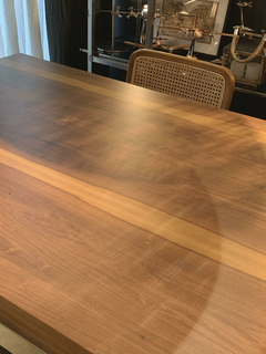 MESA PETIRIBÍ + ACERO - DISEÑO BENOIT - NAVARRA Home
