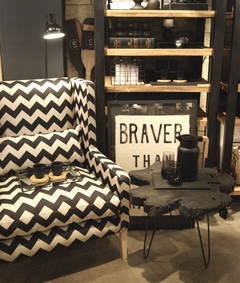 SILLÓN ESTRUCTURA DE MADERA MACIZA, TAPIZADOS CON TELAS CON PROCESO ANTI-MANCHAS - MEDIDAS 0.80x0.80x1.00 DE ALTO - DISEÑO ZIG ZAG