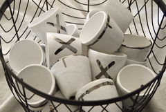 SET X6 POCILLOS DE CERÁMICA BLANCA CON DISEÑO PLATEADO, HECHOS A MANO (Éste artículo tiene imperfecciones propias de lo artesanal). - comprar online