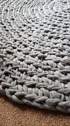 Alfombra Tejida, Gris Topo - KUKLAS | Objetos de diseño