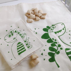 Mantelitos con servilletas con estampa de Dinosaurios - tienda online