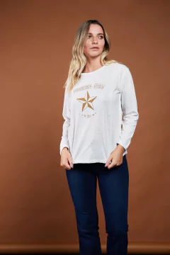 REMERA CLEO 1070