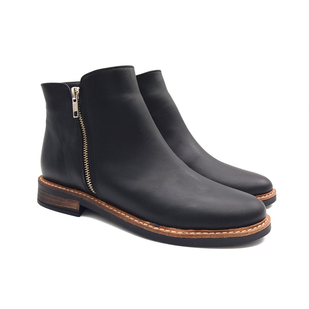 Botas \u0026 Botinetas Mujer | Moschino Botinetas bajas de cuero Elastic Band  Negro | Donni Reddington