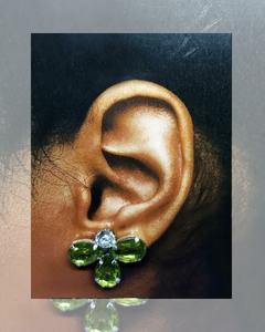 AR 802 - Aros Bijou - Brillo y Fiesta - APODIS - Corto gotas verde seco con centro cristal - comprar online