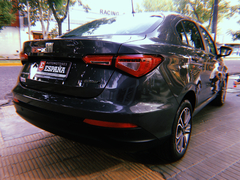 Fiat Cronos Precisión 1.8 - comprar online