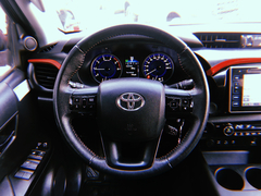 Toyota Hilux Limited 2.8 TDI Doble Cabina 4x4 Automática - Automotores España