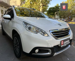Peugeot 2008 Active 1.6 en internet