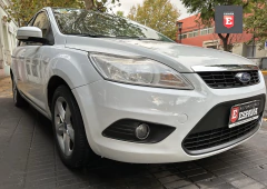 Ford Focus Trend 1.6 5p. en internet