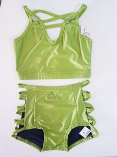 conjunto verde brillante