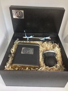 Box mateando con logo acero - Cueros del Sur
