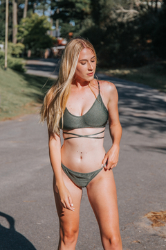 Conjunto Top Málaga Verde Militar - comprar online