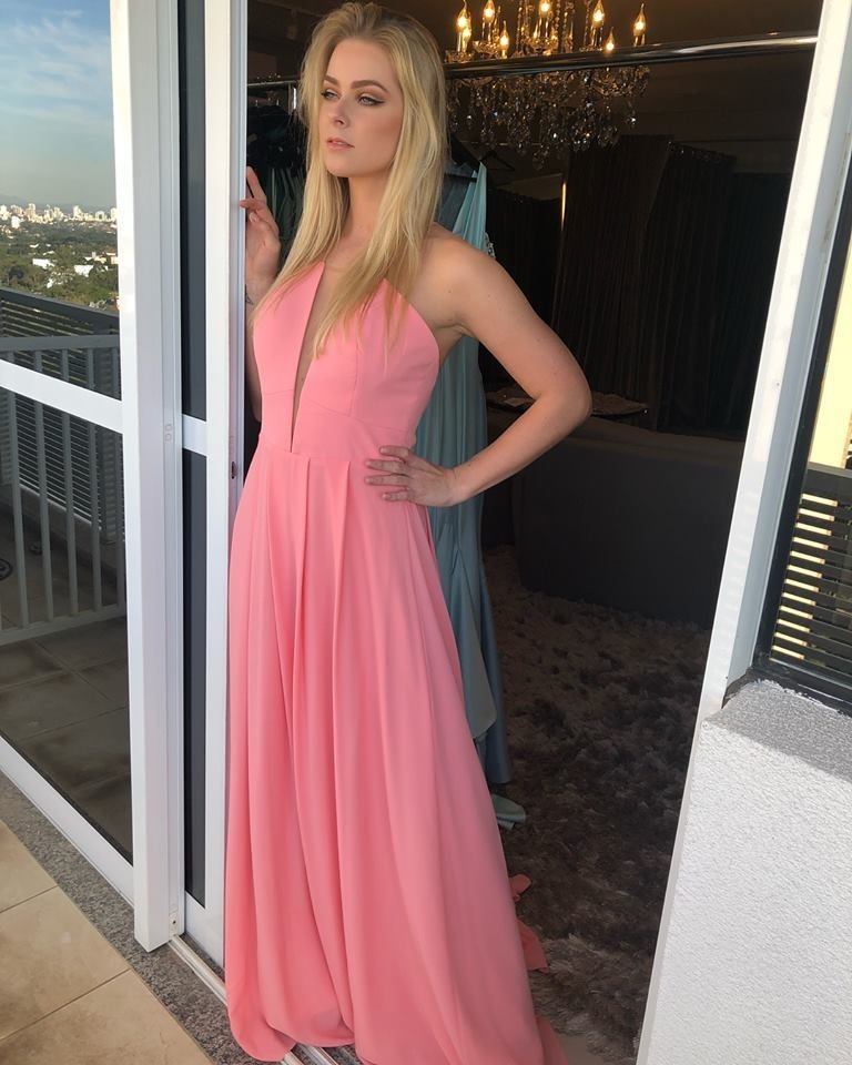 Vestido Crepe Rosa Chiclete SOMENTE LOCAÇÃO