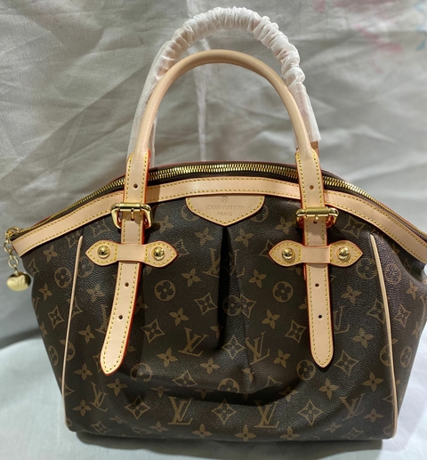 Buy $100 AAA Qaulity Louis Vuitton AAA+ Handbags #885851 Online