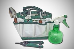 Bolsito redondo con accesorios de jardineria
