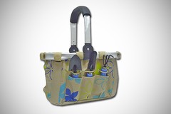 Canasto con 3 accesorios de jardin