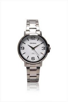 Reloj pulsera de malla metálica en internet