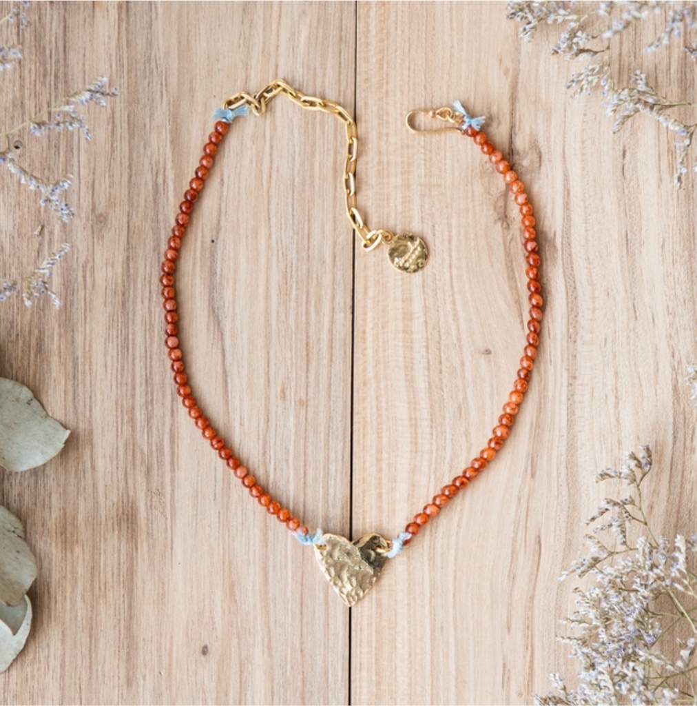 Collar Lirio by Mechi Garay - Comprar en TuOtraMitad