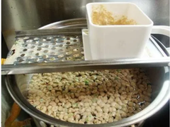 Utensilio para Spaetzle / Ñoquera húngara - comprar online