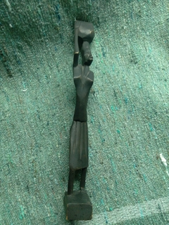 FIGURA EN MADERA