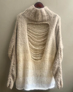 Imagen de Sweater Desagujado